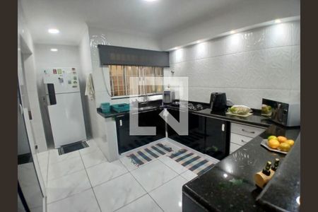 Casa à venda com 2 quartos, 73m² em Parque Colonial, São Paulo