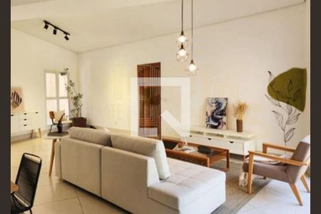 Casa à venda com 3 quartos, 180m² em Parque do Castelo, São Paulo