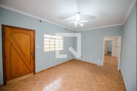 Sala de casa para alugar com 3 quartos, 250m² em Residencial Dalla Rosa, Taubaté