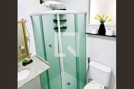 Banheiro de apartamento para alugar com 2 quartos, 55m² em São Marcos, Salvador