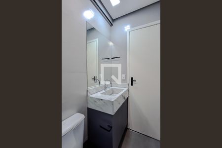 Banheiro de kitnet/studio para alugar com 1 quarto, 26m² em Vila Mariana, São Paulo