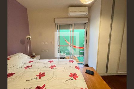 Quarto 1 de casa para alugar com 3 quartos, 220m² em Vila Pirajussara, São Paulo