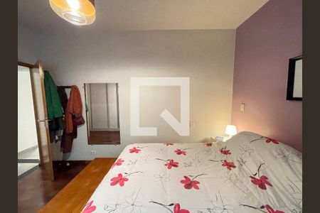 Quarto 1 de casa para alugar com 3 quartos, 220m² em Vila Pirajussara, São Paulo