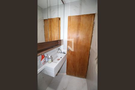 Banheiro de casa para alugar com 3 quartos, 150m² em Conjunto Residencial Trinta E Um de Marco, São José dos Campos