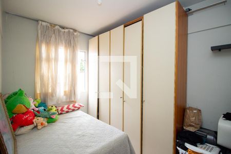 Quarto 2 de apartamento à venda com 3 quartos, 52m² em Urca, Contagem