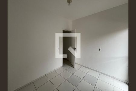 Quarto 1 de casa para alugar com 2 quartos, 75m² em Jardim Marilu, Cotia