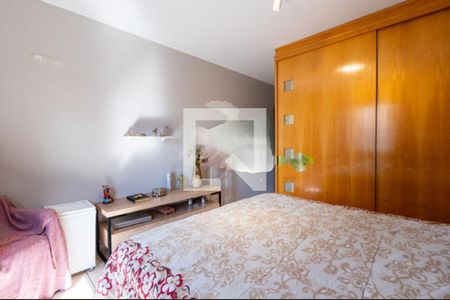 Casa à venda com 3 quartos, 128m² em Jardim Santa Cruz (Campo Grande), São Paulo