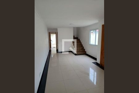 Casa à venda com 3 quartos, 120m² em Vila Romano, São Paulo