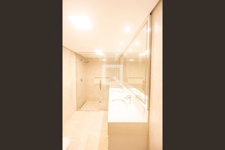 Banheiro da Suíte de apartamento à venda com 3 quartos, 160m² em Alphaville, Barueri