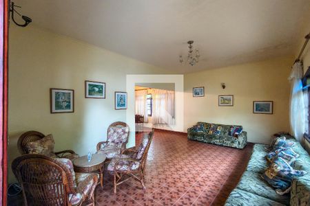 Casa para alugar com 5 quartos, 190m² em Vila Caiçara, Praia Grande