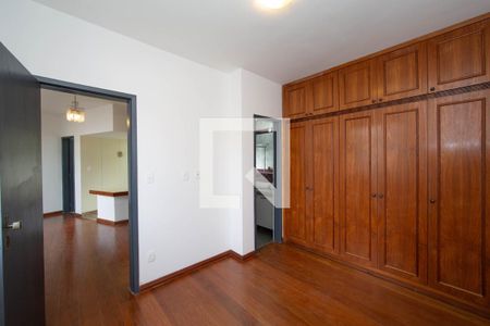 QUARTO de apartamento para alugar com 1 quarto, 55m² em Coracao de Jesus, Belo Horizonte