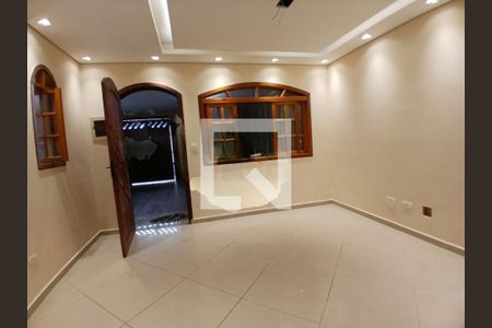Casa à venda com 3 quartos, 214m² em Vila Santana, São Paulo