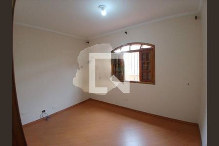 Casa à venda com 3 quartos, 214m² em Vila Santana, São Paulo