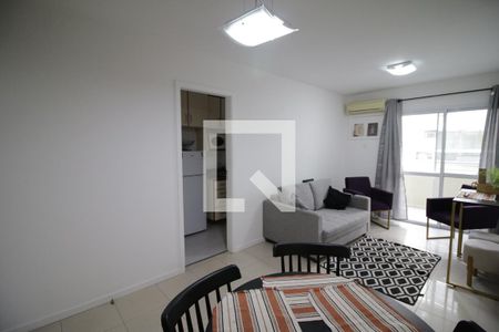 Sala de apartamento para alugar com 2 quartos, 78m² em Freguesia (jacarepaguá), Rio de Janeiro