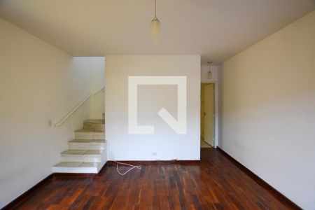 Sala de casa para alugar com 2 quartos, 93m² em Vila Sonia, São Paulo
