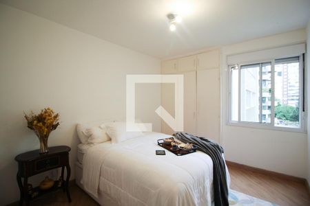 Quarto 2 de apartamento para alugar com 3 quartos, 75m² em Moema, São Paulo