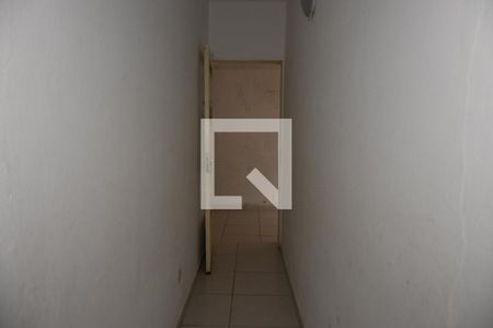 Corredor de casa para alugar com 3 quartos, 80m² em Parque Fernanda, Embu das Artes