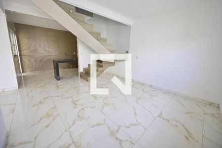 Sala de casa para alugar com 3 quartos, 87m² em Residencial Recanto do Bosque, Goiânia