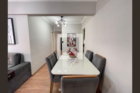 Sala de apartamento à venda com 3 quartos, 74m² em Vila Indiana, São Paulo