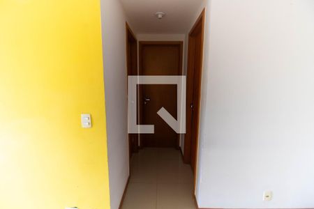 Corredor  de apartamento à venda com 2 quartos, 58m² em Badu, Niterói