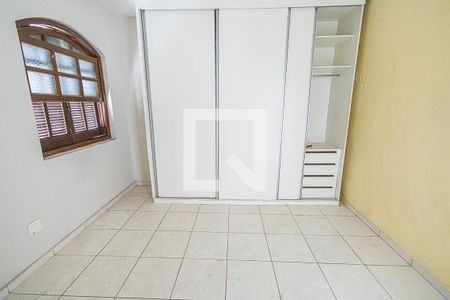 quarto 1 de casa para alugar com 3 quartos, 110m² em Ouro Preto, Belo Horizonte