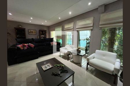 Casa à venda com 4 quartos, 400m² em Vila Floresta, Santo André