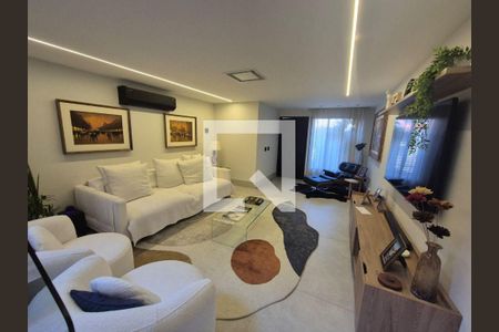 Casa à venda com 4 quartos, 196m² em Piratininga, Niterói