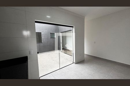 Sala - Cozinha de casa à venda com 2 quartos, 74m² em Vila Curuçá, Santo André
