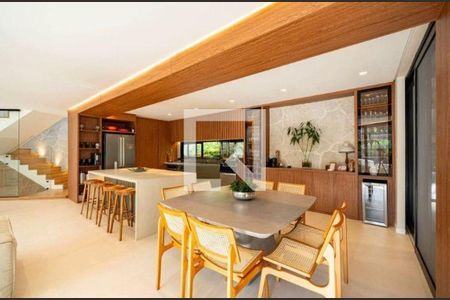 Casa à venda com 4 quartos, 480m² em Alphaville Residencial Um, Barueri
