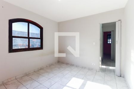 Quarto 1 de casa para alugar com 2 quartos, 250m² em Jardim Romano, São Paulo