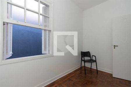 Casa à venda com 3 quartos, 203m² em Jardim São Paulo, São Paulo