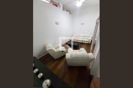 Casa à venda com 4 quartos, 450m² em Vila Santa Maria, São Paulo