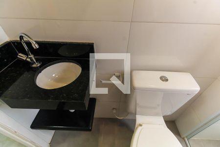 Banheiro de kitnet/studio para alugar com 1 quarto, 25m² em Vila Prudente, São Paulo