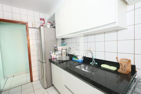 Cozinha de apartamento à venda com 2 quartos, 70m² em Residencial Eldorado, Goiânia