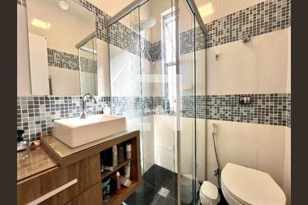 Banheiro Social de casa de condomínio para alugar com 2 quartos, 78m² em Castelo, Belo Horizonte