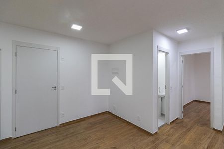 Sala/Cozinha/Área de Serviço  de apartamento para alugar com 2 quartos, 38m² em Cidade Antônio Estêvão de Carvalho, São Paulo