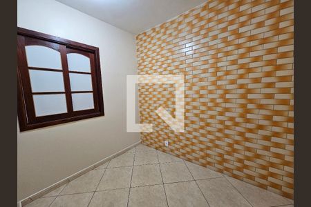 Quarto2 de casa para alugar com 2 quartos, 136m² em Jacarepaguá, Rio de Janeiro