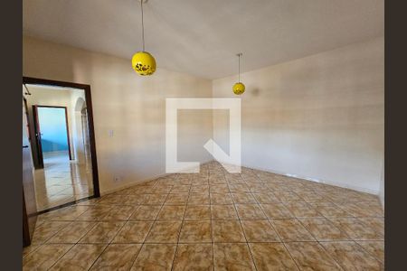 Quarto1  de casa para alugar com 2 quartos, 136m² em Jacarepaguá, Rio de Janeiro