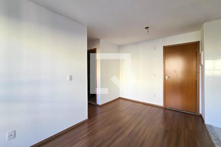 Sala de apartamento para alugar com 2 quartos, 50m² em Colubandê, São Gonçalo