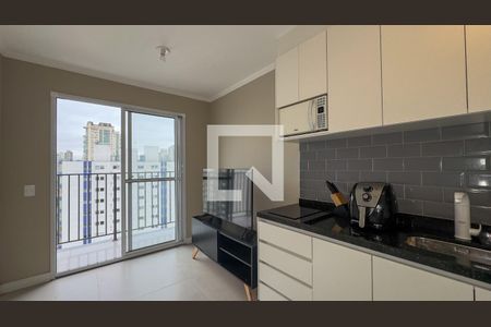 Cozinha, Área de Serviço e Sala de apartamento à venda com 1 quarto, 28m² em Campo Belo, São Paulo