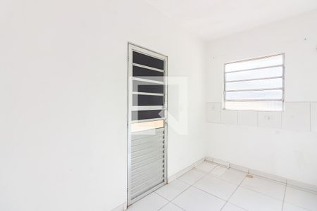 Comodo  de casa para alugar com 1 quarto, 30m² em Novo Osasco, Osasco