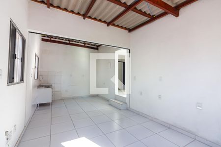 Comodo  de casa para alugar com 1 quarto, 30m² em Novo Osasco, Osasco