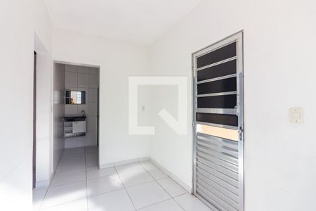 Comodo  de casa para alugar com 1 quarto, 30m² em Novo Osasco, Osasco