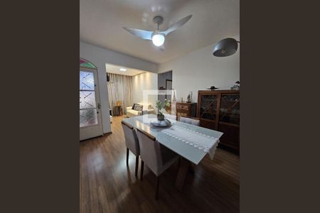 Sala de casa à venda com 3 quartos, 200m² em Conjunto Lagoa, Belo Horizonte