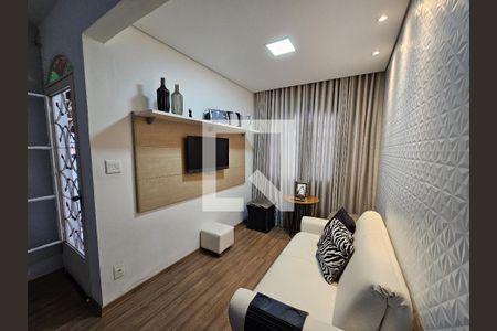 Sala de casa à venda com 3 quartos, 200m² em Conjunto Lagoa, Belo Horizonte