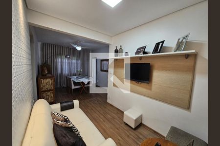 Quarto  de casa à venda com 3 quartos, 200m² em Conjunto Lagoa, Belo Horizonte