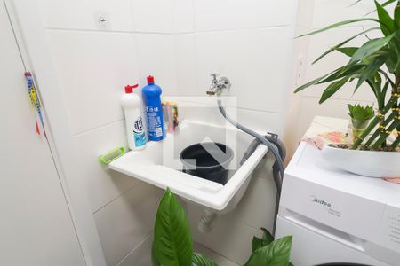 Sala/Cozinha de apartamento para alugar com 2 quartos, 32m² em Itaquera, São Paulo