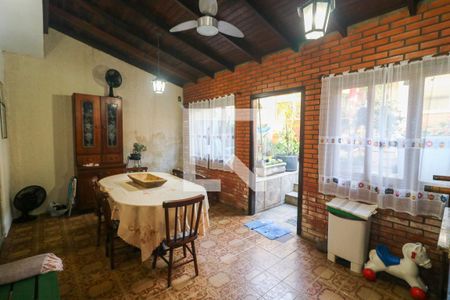 Varanda de casa de condomínio à venda com 3 quartos, 157m² em Santo Antônio, Porto Alegre