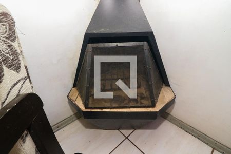 Detalhe da Sala - Lareira de casa de condomínio à venda com 3 quartos, 157m² em Santo Antônio, Porto Alegre