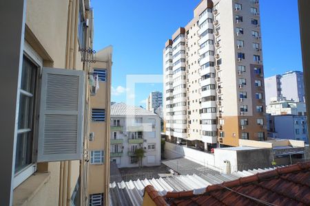Quarto 1_Vista  de apartamento para alugar com 2 quartos, 74m² em Bom Fim, Porto Alegre